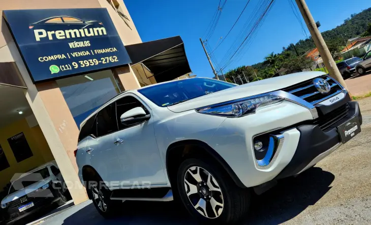 HILUX SW4 2.8 D-4d Turbo Diamond 7L 4X4