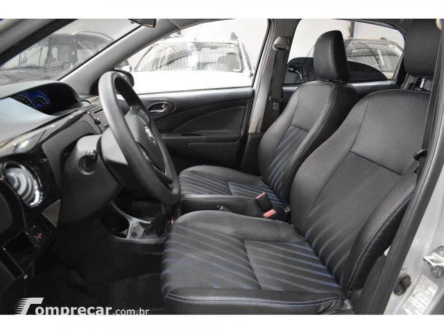 ETIOS HATCH - 1.5 XS 16V 4P MANUAL