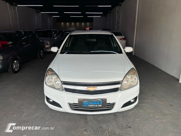 VECTRA 2.0 MPFI Elegance 8V