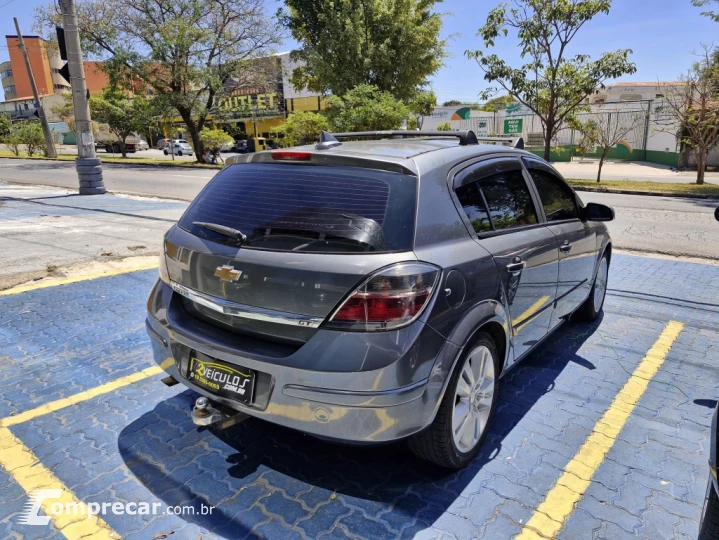 VECTRA 2.0 MPFI GT HATCH 8V FLEX 4P MANUAL