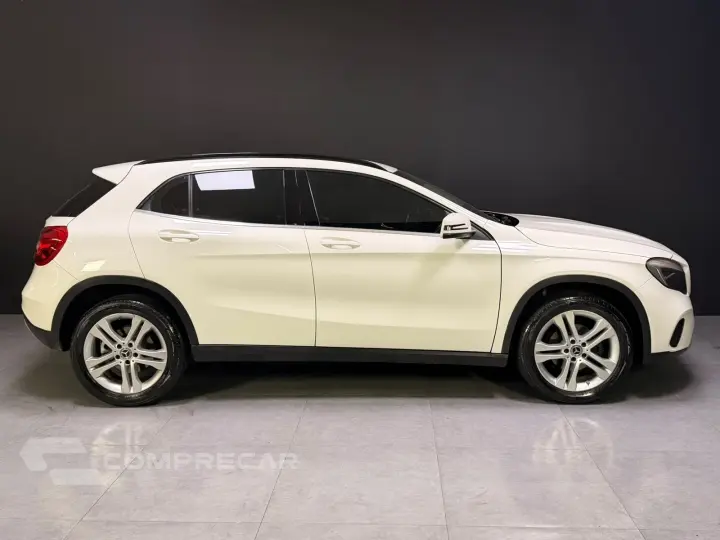GLA 200 1.6 CGI FLEX STYLE 7G-DCT