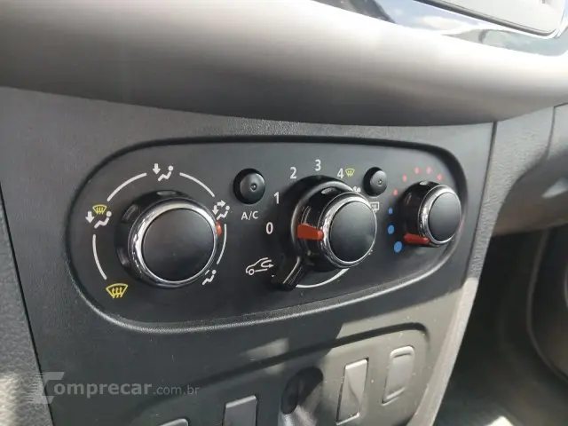 SANDERO - 1.6 EXPRESSION 8V 4P MANUAL