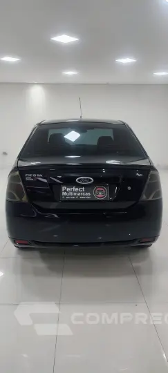 FIESTA 1.6 MPI Class Sedan 8V