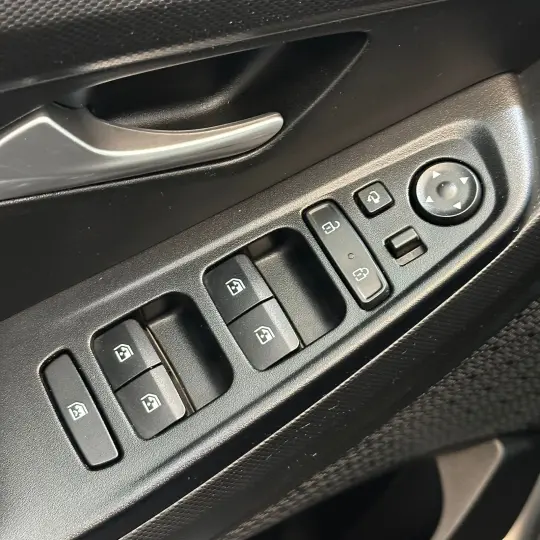 Creta Limited 1.0 TB 12V Flex Aut.