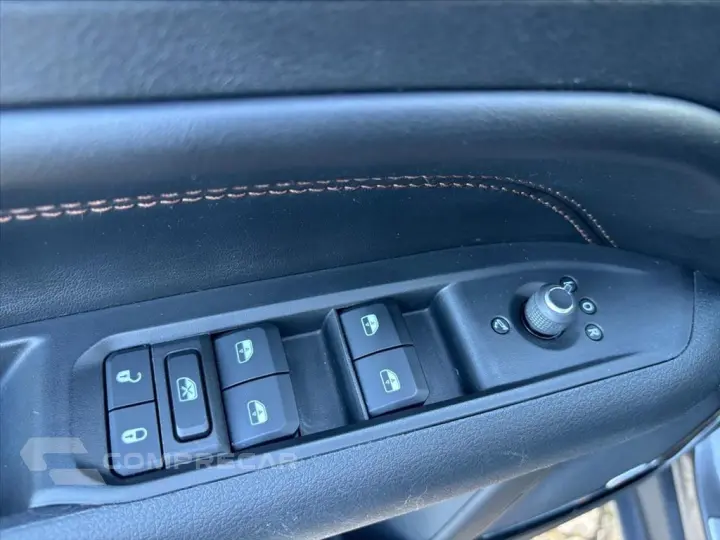 COMPASS 1.3 T270 TURBO FLEX LIMITED AT6