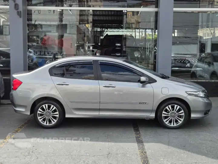 CITY Sedan LX 1.5 Flex 16V 4p Aut.