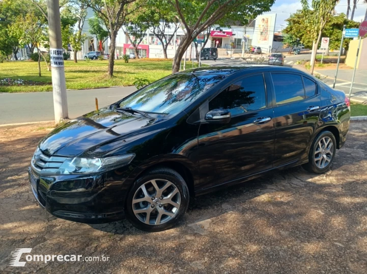CITY 1.5 EX Sedan 16V