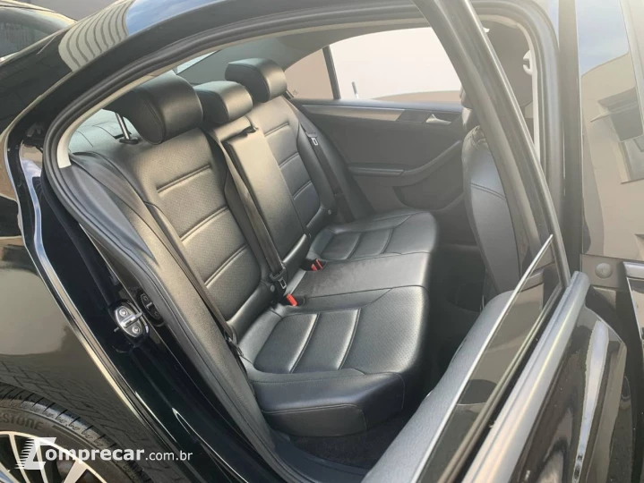 JETTA Comfortline 1.4 TSI 16V 4p Aut.
