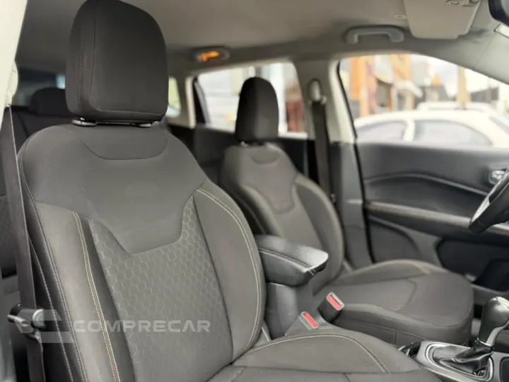 COMPASS 2.0 16V FLEX SPORT AUTOMÁTICO