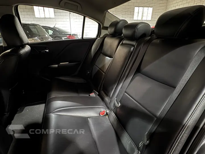CITY 1.5 LX Sedan 16V