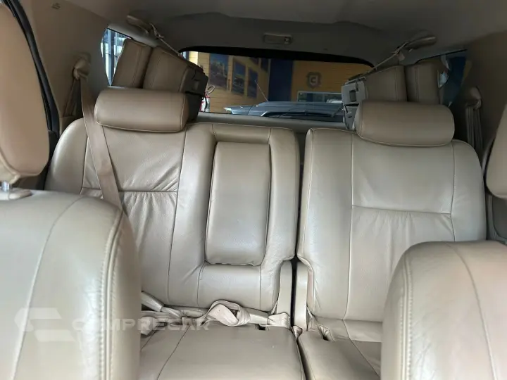 Hilux SW4 SRV D4-D 4x4 3.0 TDI Dies. Aut