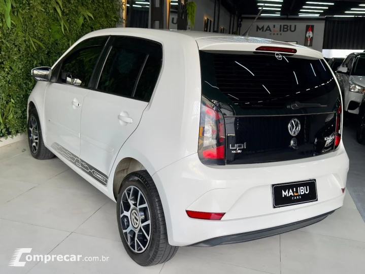 UP 1.0 TSI High UP 12V