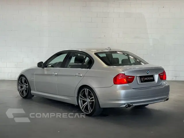 320i - 2.0 16V 4P AUTOMÁTICO
