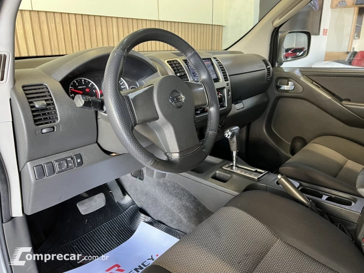 FRONTIER 2.5 SV ATTACK 4X4 CD TURBO ELETRONIC DIESEL 4P AUTO