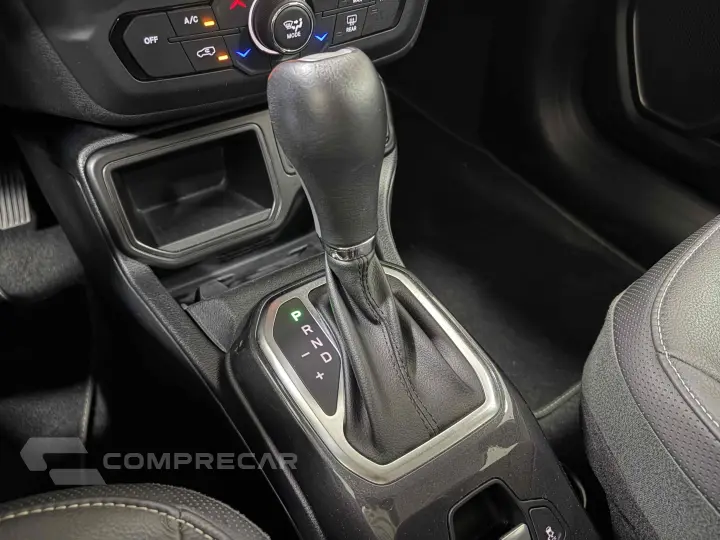 RENEGADE 1.3 T270 TURBO FLEX LONGITUDE AT6