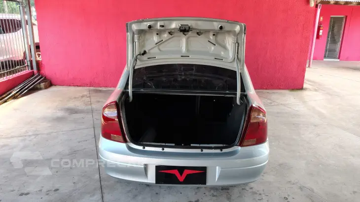 CORSA 1.4 MPFI Premium Sedan 8V