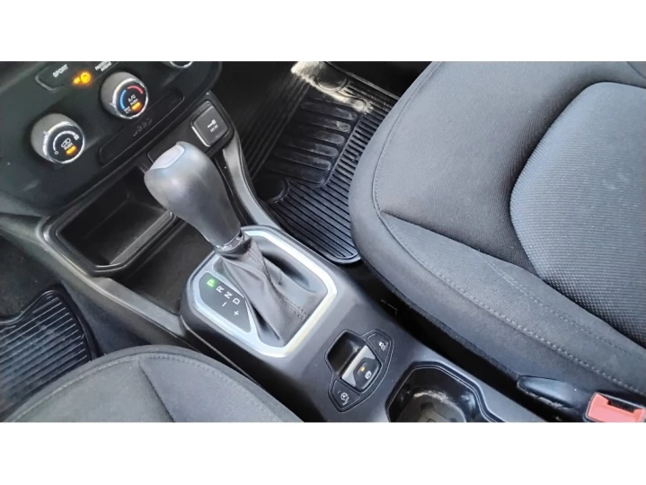 RENEGADE 1.8 16V FLEX 4P AUTOMÁTICO