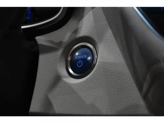 COROLLA - 1.8 VVT-I HYBRID ALTIS PREMIUM CVT