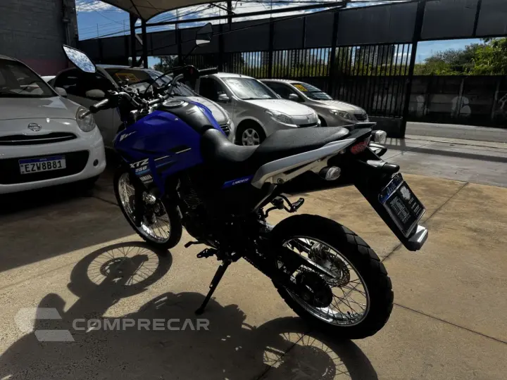 XTZ 250 LANDER