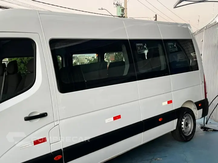 Master 2.3 dCi Executive Longo 16L Dies