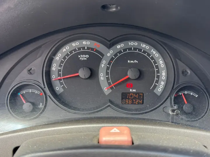 CELTA 1.0 MPFI Life 8V