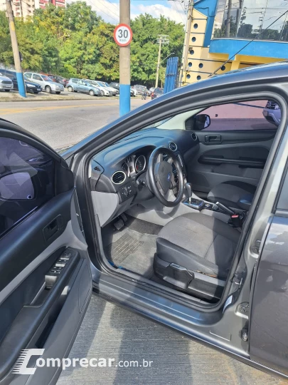 FOCUS 2.0 Ghia 16V