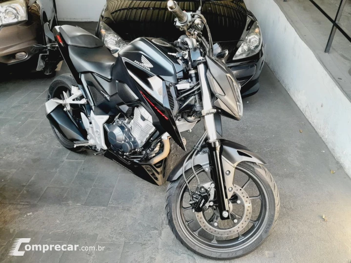 CB 300F Twister Flex