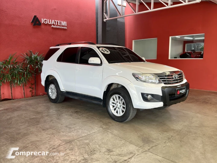 HILUX SW4 2.7 SR 7 LUGARES 4X2 16V FLEX 4P AUTOMÁTICO