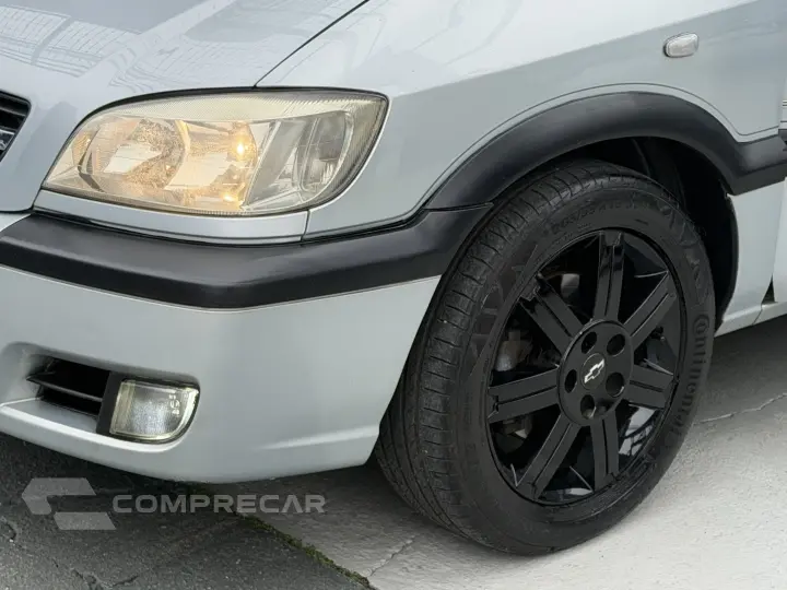 ZAFIRA 2.0 MPFI ELEGANCE 8V FLEX 4P AUTOMÁTICO
