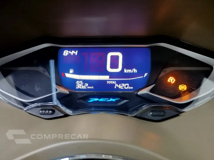 PCX 160 DLX