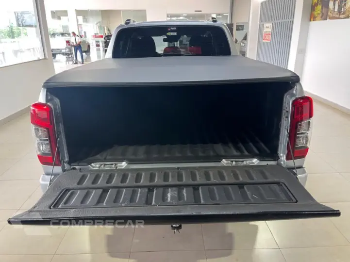 L200 TRITON 2.4 16V Turbo Sport Hpe-s CD 4X4
