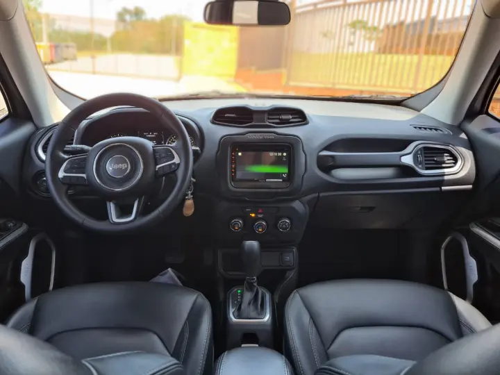 Renegade 1.8 4x2 (Aut) (Flex)