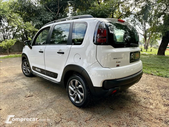 AIRCROSS 1.5 Live 8V