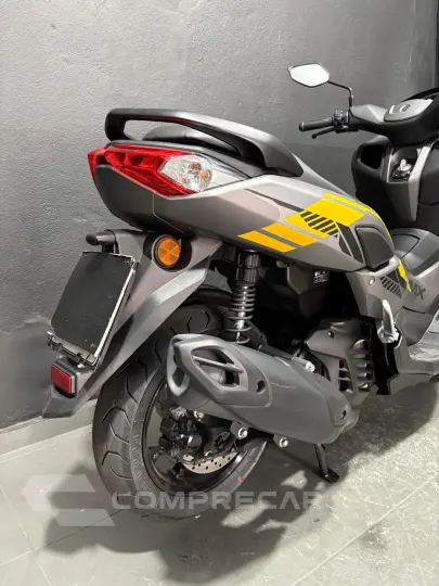 NMAX 160 SE CONNECTED ABS
