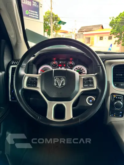CLASSIC LARAMIE 5.7 CD V8 4X4 Aut.