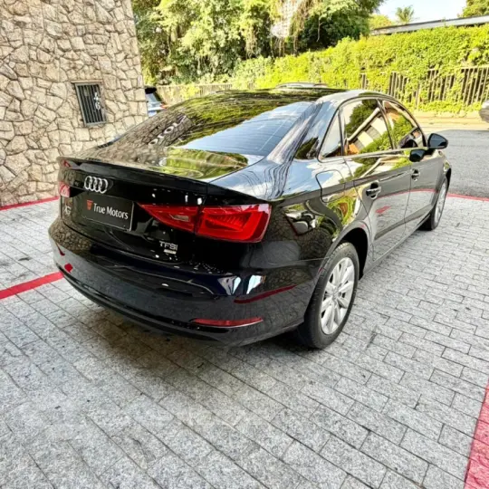 A1 1.4 TFSI Attraction 16V