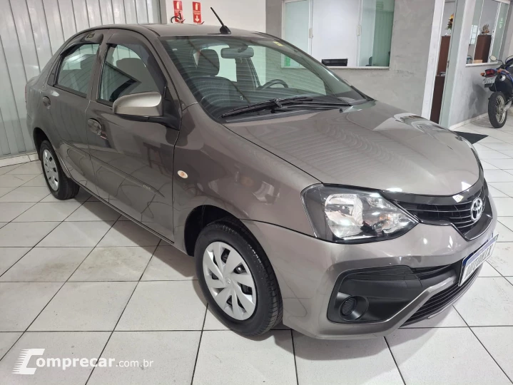 ETIOS 1.5 X Sedan 16V