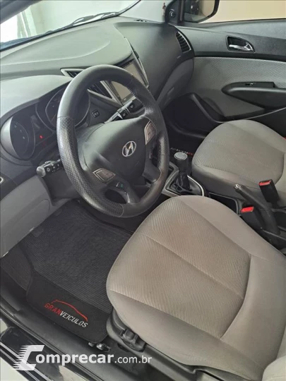 HB20S 1.6 COMFORT PLUS 16V FLEX 4P MANUAL
