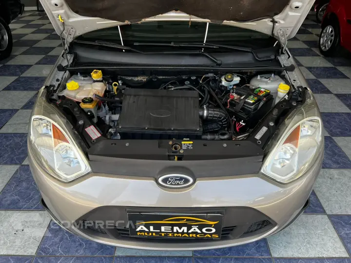 FIESTA 1.6 MPI Class Sedan 8V