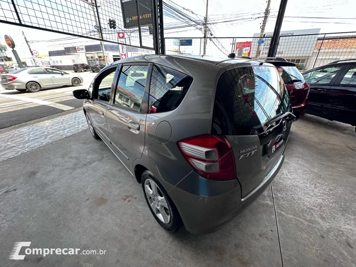 FIT 1.4 LX 16V