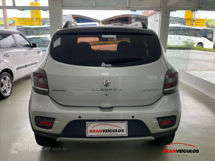 SANDERO 1.6 STEPWAY 8V FLEX 4P AUTOMATIZADO