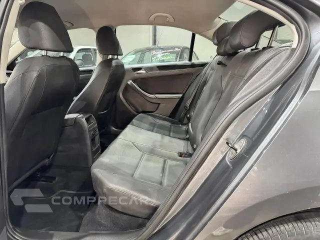 JETTA - 2.0 COMFORTLINE 4P MANUAL