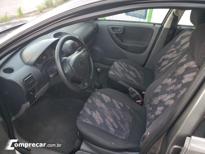 Corsa 1.8