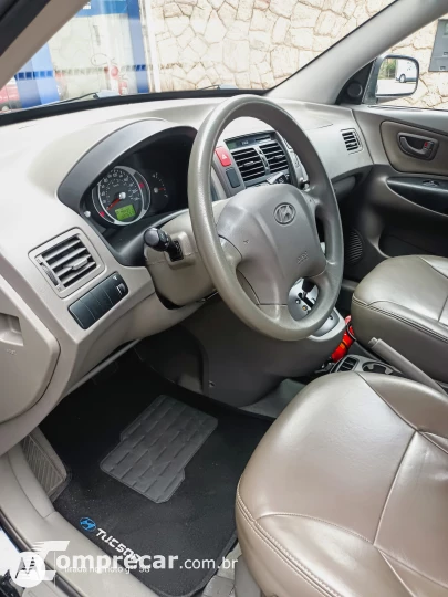 TUCSON 2.0 MPFI GLS 4X2 16V 143cv 2WD