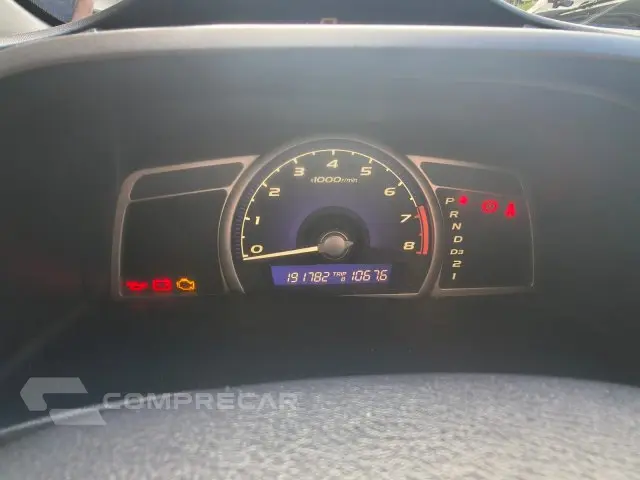 CIVIC - 1.8 LXS 16V 4P AUTOMÁTICO