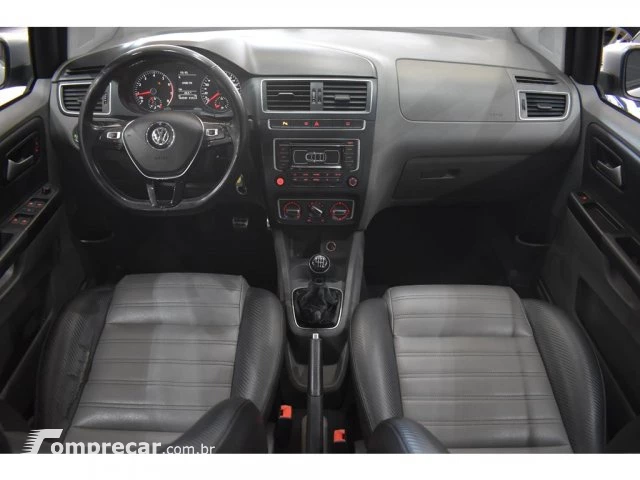 FOX - 1.6 MI HIGHLINE 8V 4P MANUAL