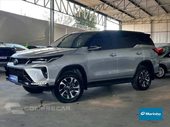 HILUX SW4 2.8 D-4D TURBO DIESEL SRX PLATINUM 4X4