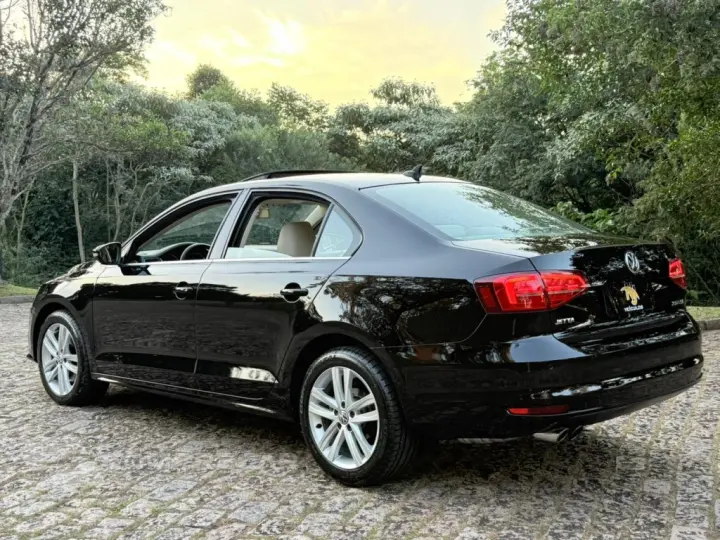 JETTA 2.0 TSI HIGHLINE 211CV GASOLINA 4P TIPTRONIC