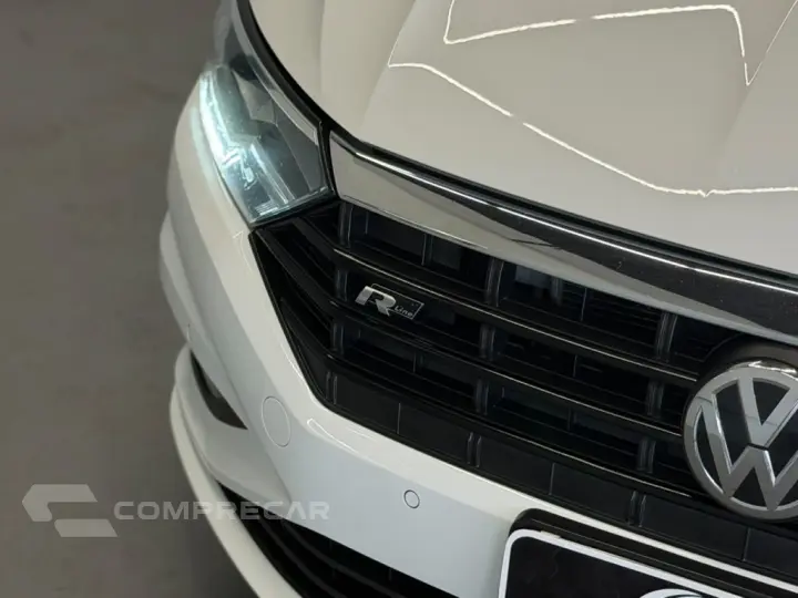 JETTA 1.4 250 TSI TOTAL FLEX R-LINE TIPTRONIC