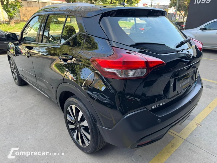 KICKS SV 1.6 16V FlexStar 5p Aut.